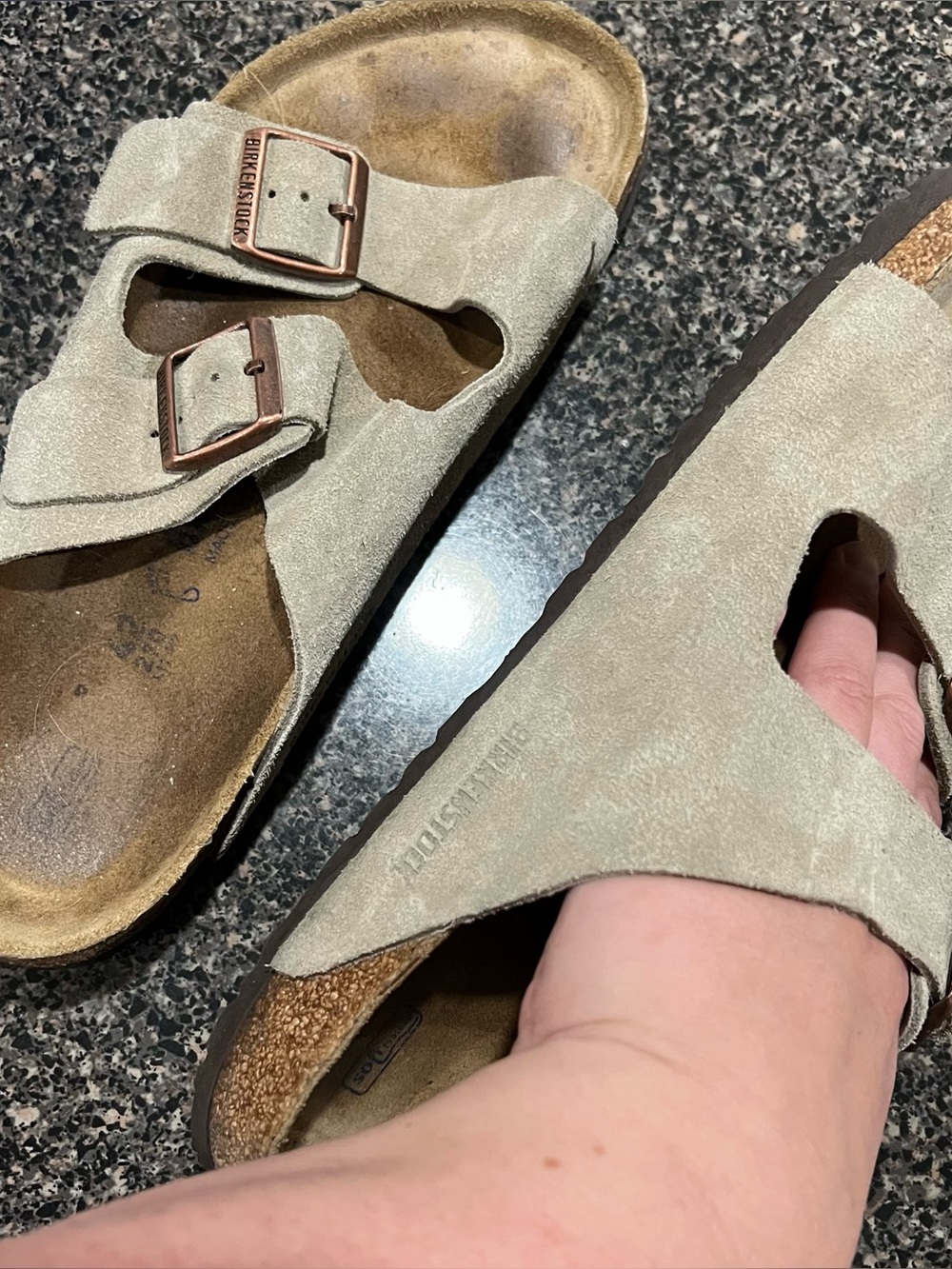 Birkenstock Arizona slide sandals in the color taupe - 42 men's 9 women's 10 - Picture 6 of 11